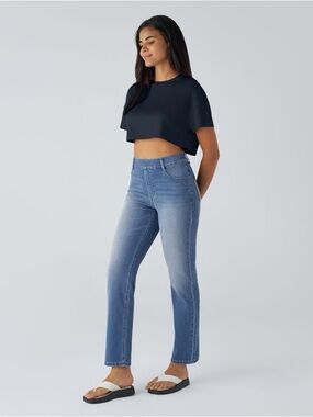 HALARA Flex Washed Denim High Rise Straight Leg Blue Jeans Women’s M Regular
